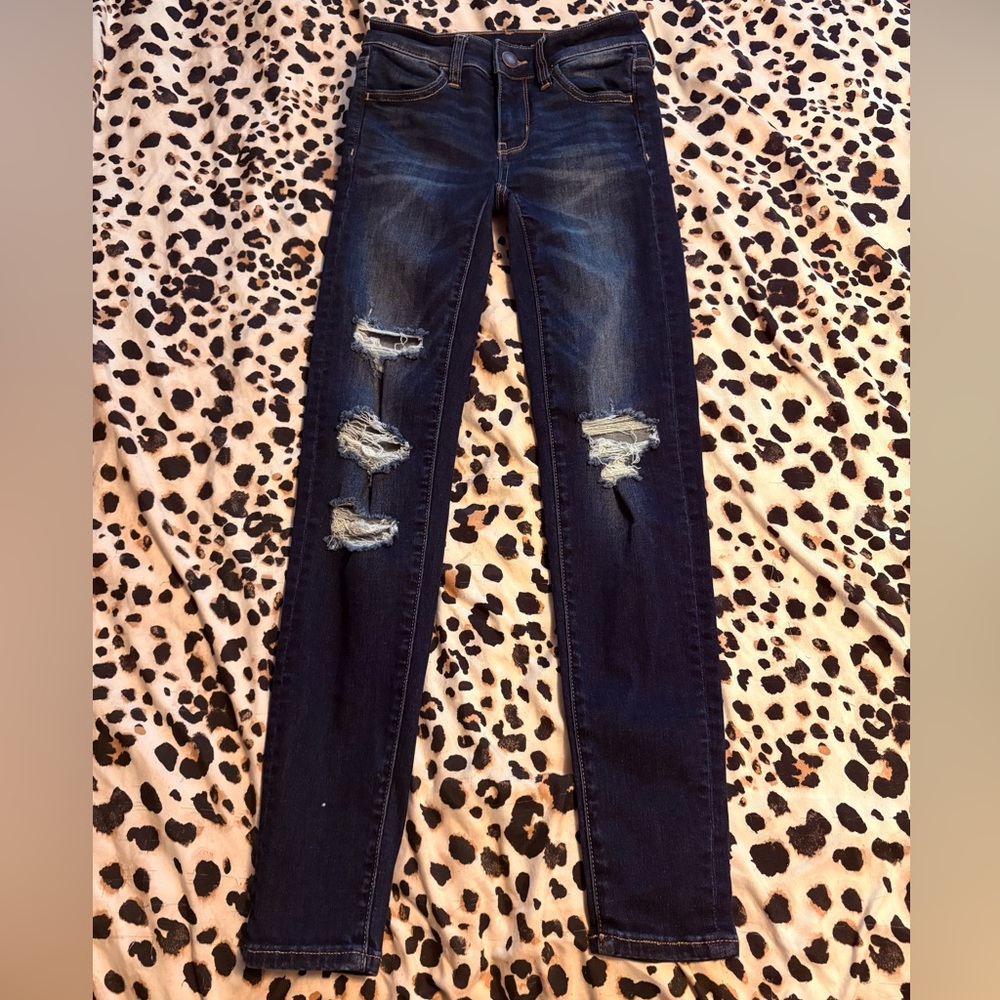 American eagle Distressed Blue Jeans